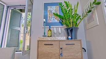Indigo Apartment by Corfuescapes