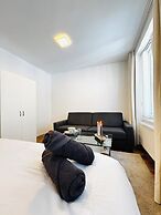 Comfortable Room Near Kaufpark Alterlaa