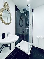 Comfortable Room Near Kaufpark Alterlaa
