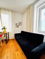 Comfortable Room Near Kaufpark Alterlaa