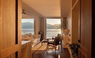 Dali Mountain and Lake View Hotel