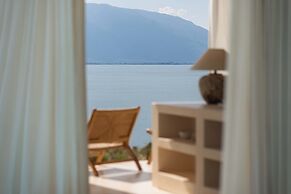 Dali Mountain and Lake View Hotel