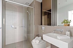 Cozy Apt Next to Southern Cross With Amazing Views