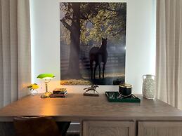 Hotel Thoroughbred
