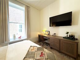 Hotel Thoroughbred