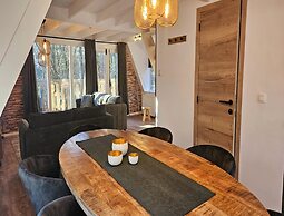 Fenced Country Chalet in Durbuy