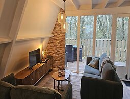 Fenced Country Chalet in Durbuy