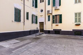 Testaccio Patty Flat