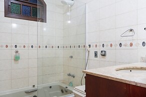 Casa com Piscina Churrasqueira e Garagem