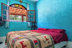 Casa com Piscina Churrasqueira e Garagem