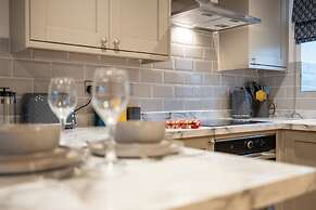 Beautiful One BR Cottage in Cerney Wick