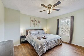 1/2 Mi to Lake! Traverse City Retreat w/ Dock