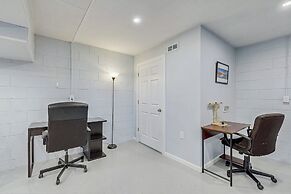 1/2 Mi to Lake! Traverse City Retreat w/ Dock