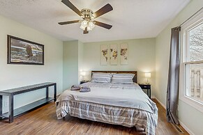 1/2 Mi to Lake! Traverse City Retreat w/ Dock