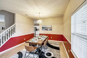 2 Mi to Arts & Design District: Retreat w/ Yard