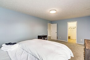 2 Mi to Arts & Design District: Retreat w/ Yard