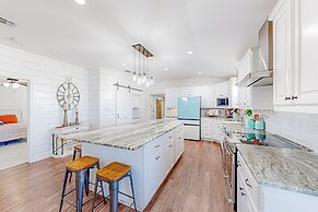 Expansive, Dog-friendly 3BR w/ Pond, Pool, Patio
