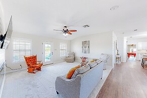 Expansive, Dog-friendly 3BR w/ Pond, Pool, Patio