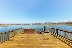 Expansive, Dog-friendly 3BR w/ Pond, Pool, Patio