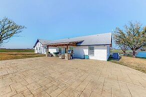 Expansive, Dog-friendly 3BR w/ Pond, Pool, Patio