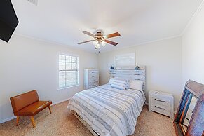 Expansive, Dog-friendly 3BR w/ Pond, Pool, Patio