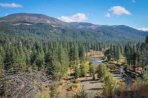 3BR Rustic Riverfront Home w/ Wood Stove