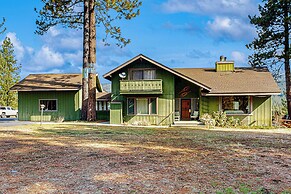 3BR Rustic Riverfront Home w/ Wood Stove