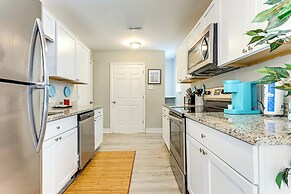 Endless Entertainment! Unique & Cozy Theodore Home
