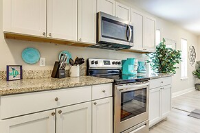 Endless Entertainment! Unique & Cozy Theodore Home
