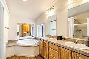 Dog-friendly 3BR on 200 Acres w/ River Access