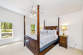 Dog-friendly 3BR on 200 Acres w/ River Access