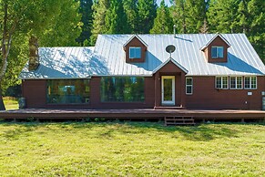 Dog-friendly 3BR on 200 Acres w/ River Access