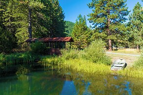 Dog-friendly 3BR on 200 Acres w/ River Access