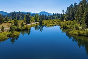 2 Riverfront, Dog-friendly Cabins on 200 Acres