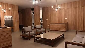 Boulevard Hotel