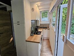 Peaceful Forest Chalet Near Durbuy