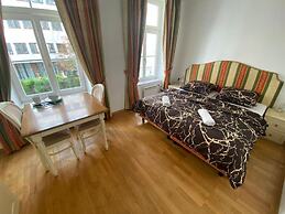 Fantastic Inn Warsaw - CH30