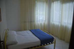 Bright Flat in Rosolina With Shared Pool