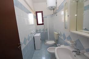Bright Flat in Rosolina With Shared Pool