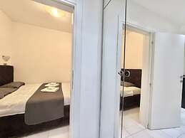 Adriatic Central 2BDR Apartment
