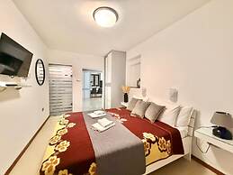 Adriatic Urban Apartments