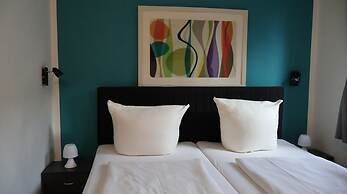 Orca Hotel
