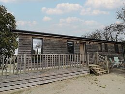 Oak Lodge