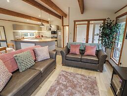 Oak Lodge