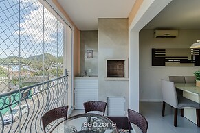 Apt w/ BBQ & View, 130m From Beach Rsd0202