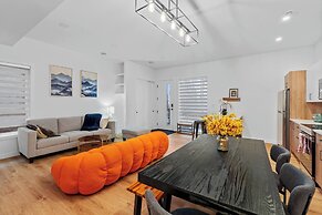 Luxurious Large 3 Bedroom Loft Saskatchewan Drive
