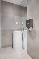 Capsule residence