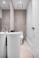 Capsule residence