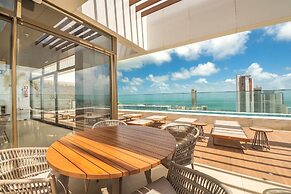 Beach Class Meireles by Carpediem Ocean View