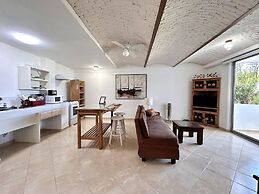 Yatch Apartments